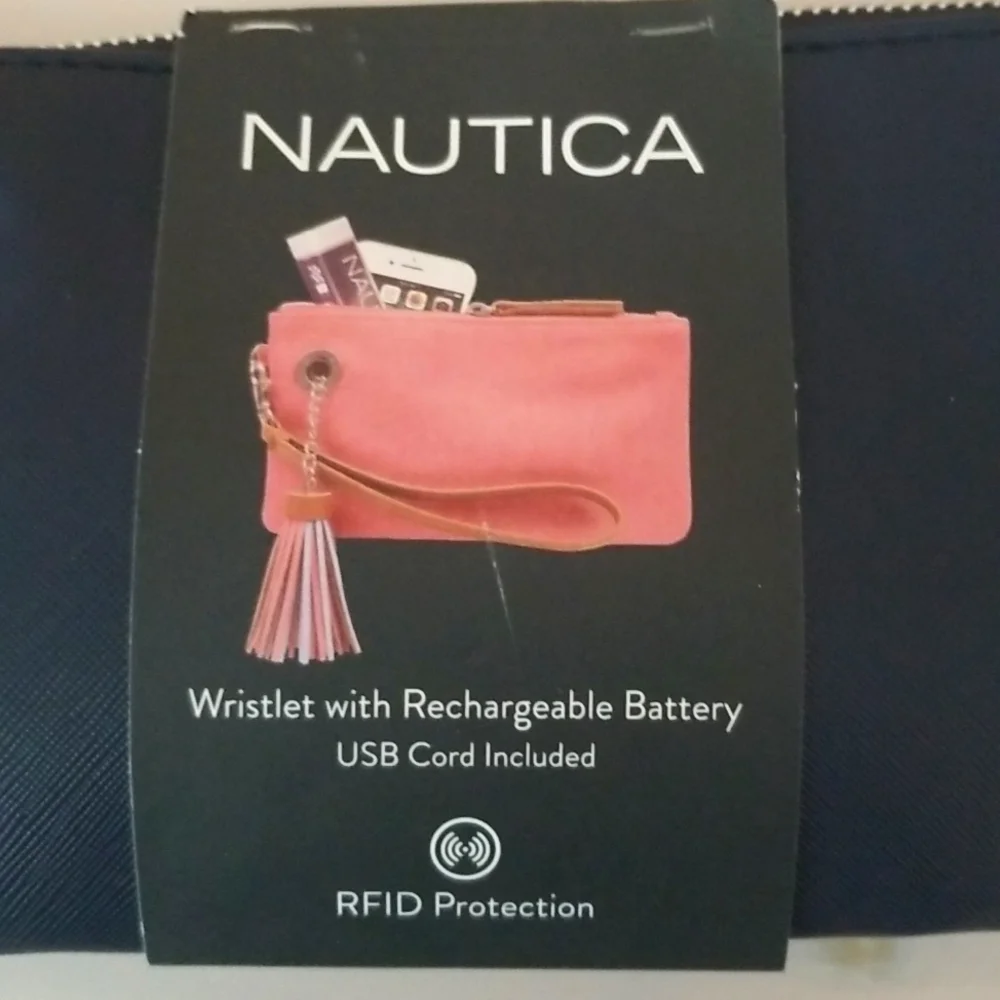 NWT- Nautica Wristlet with Battery and USB Cord, Navy Blue
